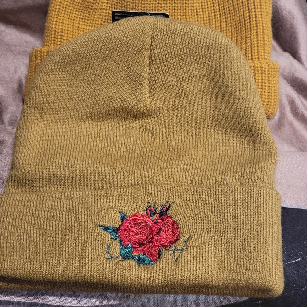 Forever 21 Taupe/Red Beanie NWT